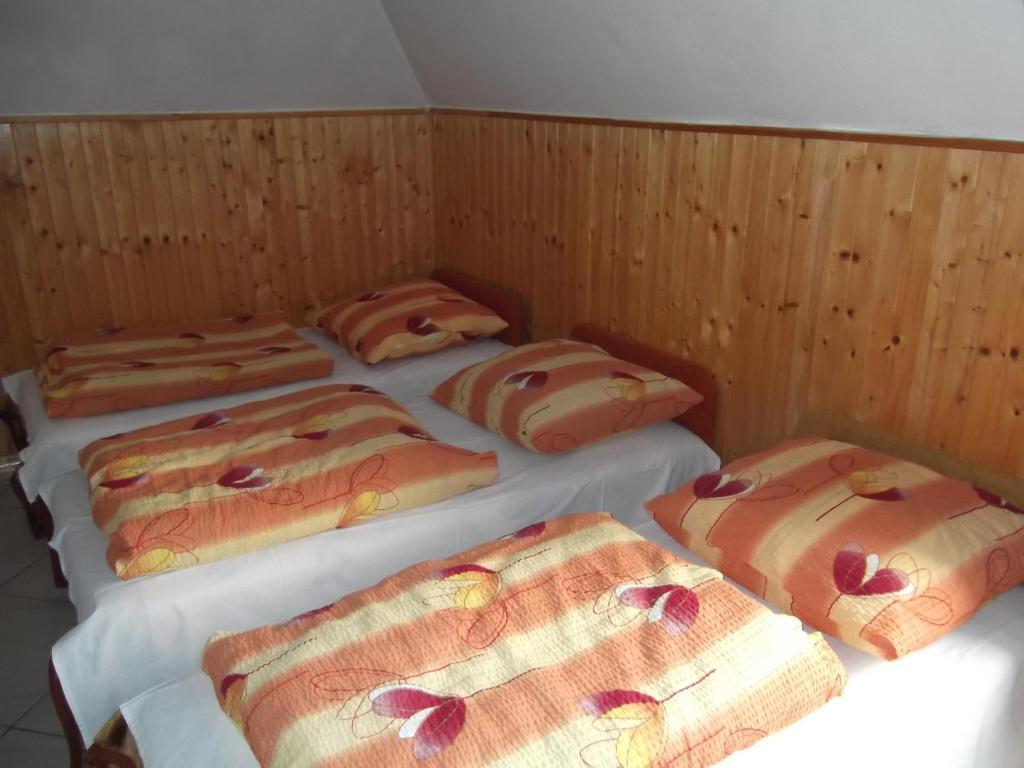 Dworek W Zieleni Varşova Dış mekan fotoğraf